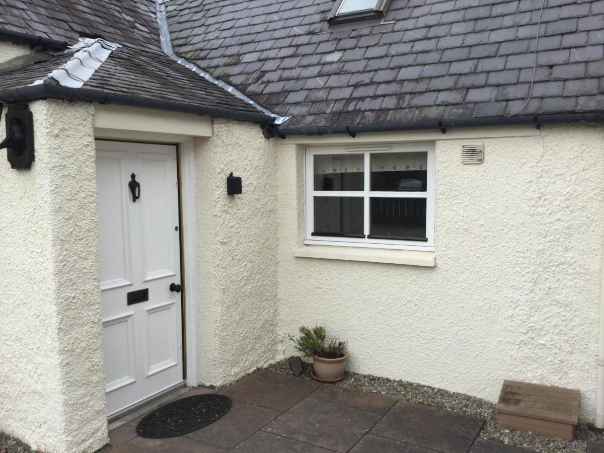 Three-Bedroom Old Cottage Free Parking Inverness Eksteriør billede