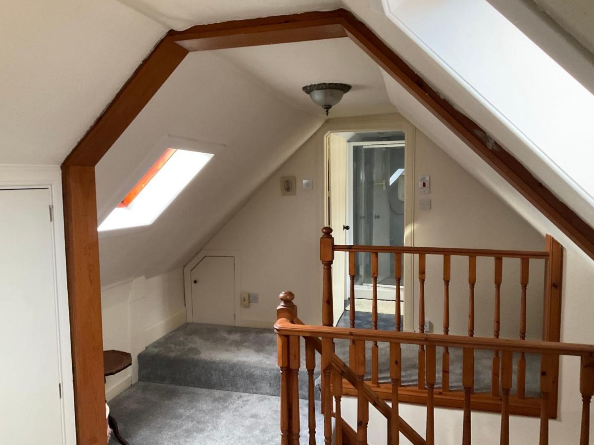 Three-Bedroom Old Cottage Free Parking Inverness Eksteriør billede